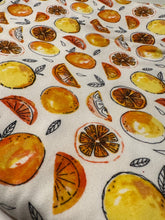 Load image into Gallery viewer, Citrus Flattering Bottom
